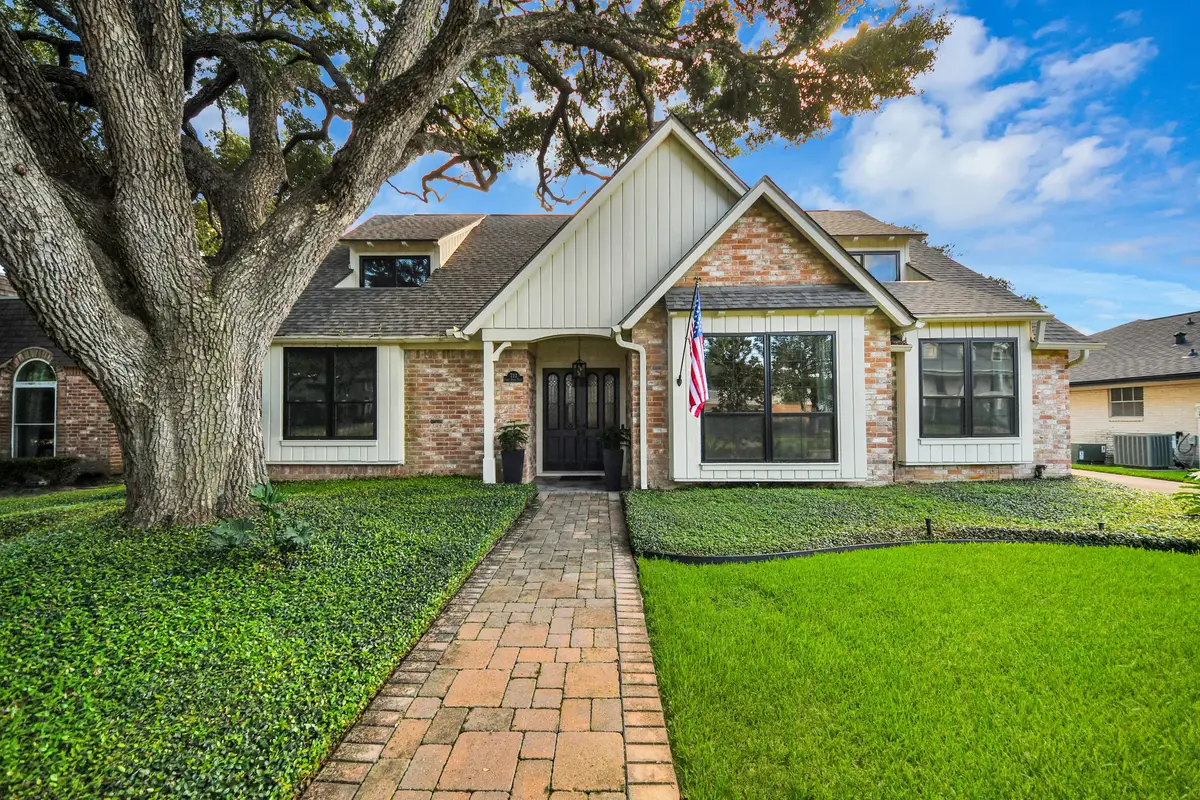 722 Chevy Chase Circle, Sugar Land, TX 77478 - #1