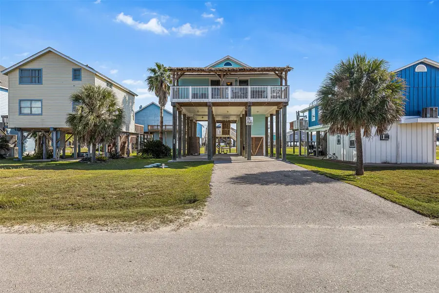 12922 Buccaneer Parkway, Freeport, TX 77541 - #3