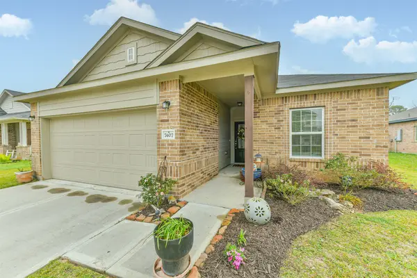 7407 Parkview Drive, Hitchcock, TX 77563