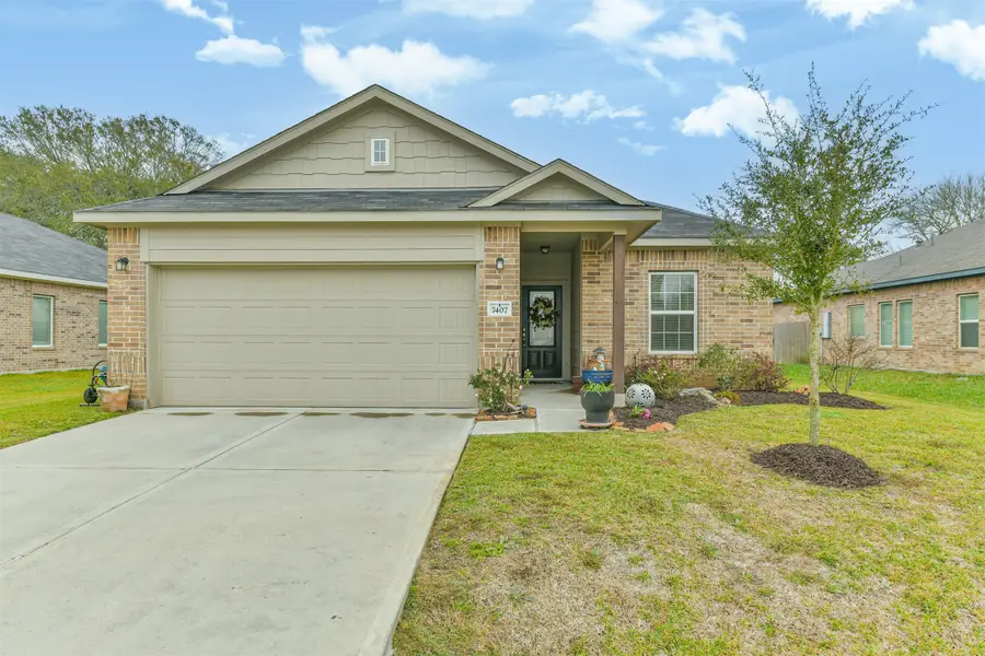 7407 Parkview Drive, Hitchcock, TX 77563 - #2