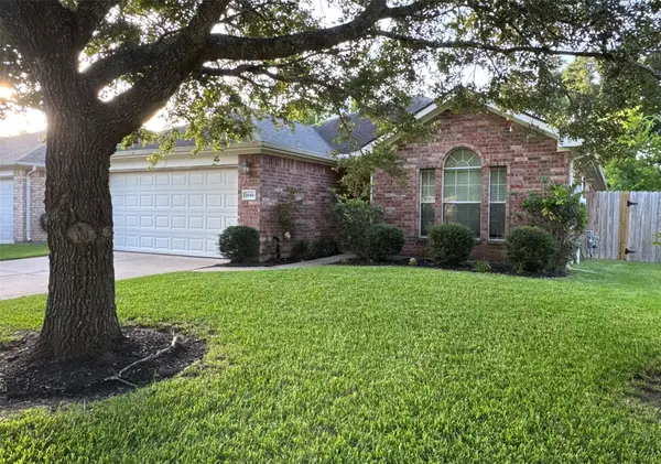1846 Sherwood Forest Circle, League City, TX 77573