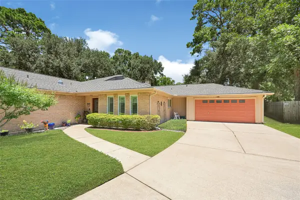 8210 Letica Drive, Houston, TX 77040