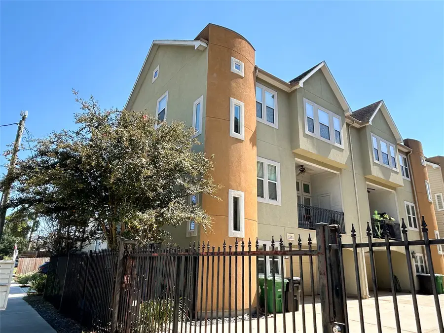 1128 W 26th Street, Houston, TX 77008 - Image #3