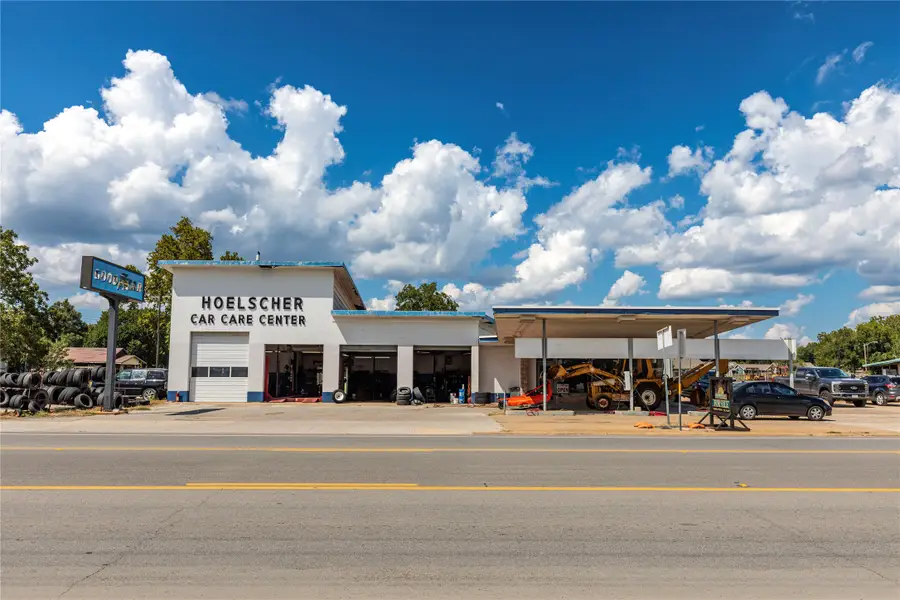 1028 & 1032 Walnut Street, Columbus, TX 78934 - #2