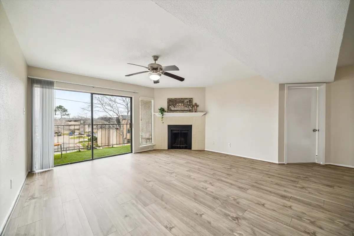 2822 S Bartell Drive #31, Houston, TX 77054 - Image #1