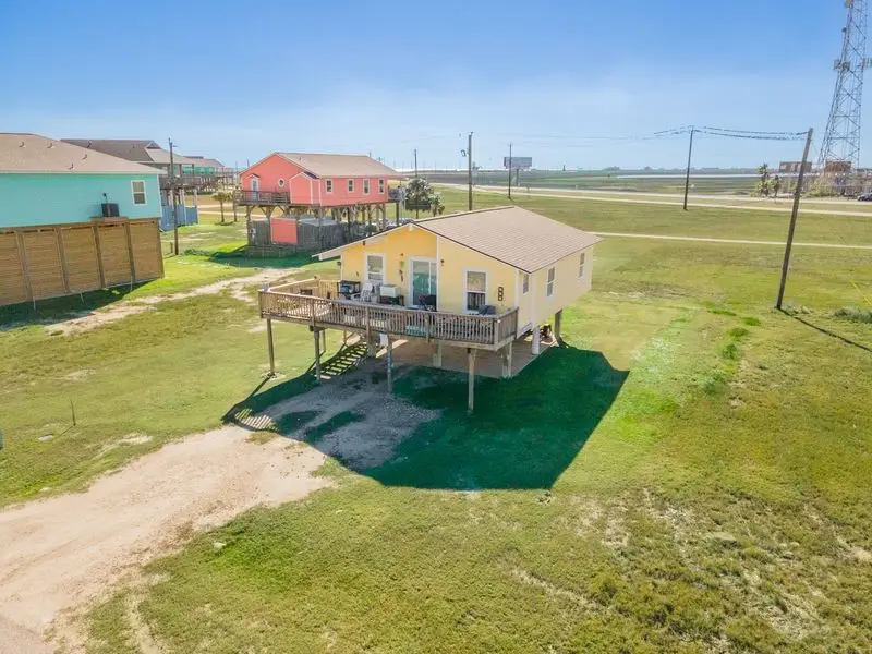 13219 Buccaneer Parkway, Freeport, TX 77541 - Image #2