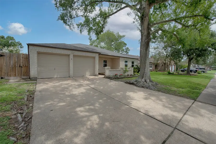 711 Voyager Drive, Houston, TX 77062 - #2