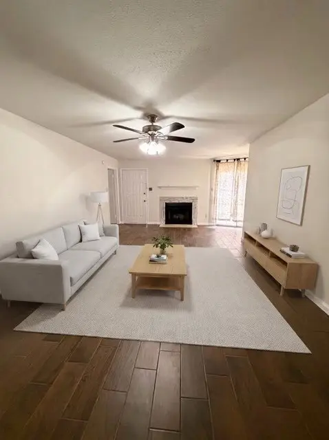 8271 Creekbend Drive #8271, Houston, TX 77071