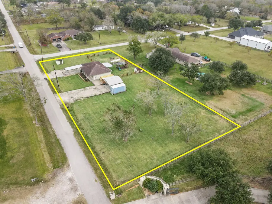 3721 Avenue E, Santa Fe, TX 77510 - #2