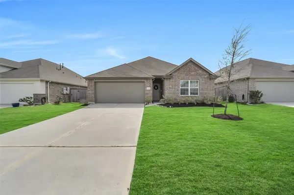 32303 Cedar Crest Drive, Waller, TX 77484