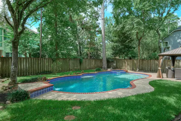 18 Glade Bank Place, The Woodlands, TX 77382
