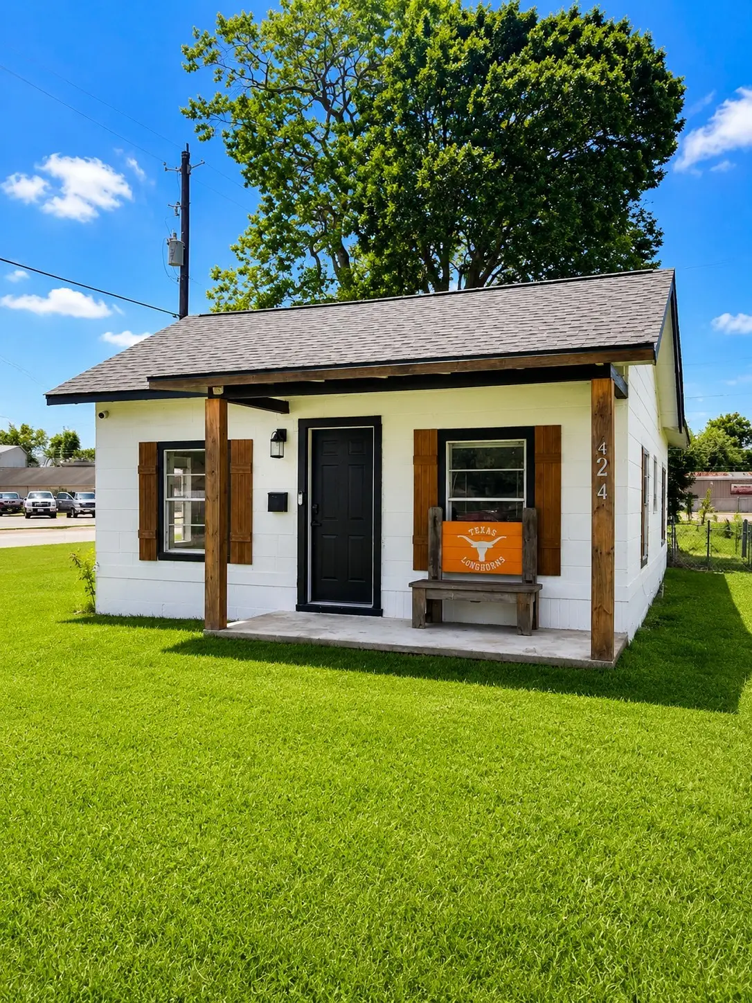424 Thomas Street, Clute, TX 77531 - #1