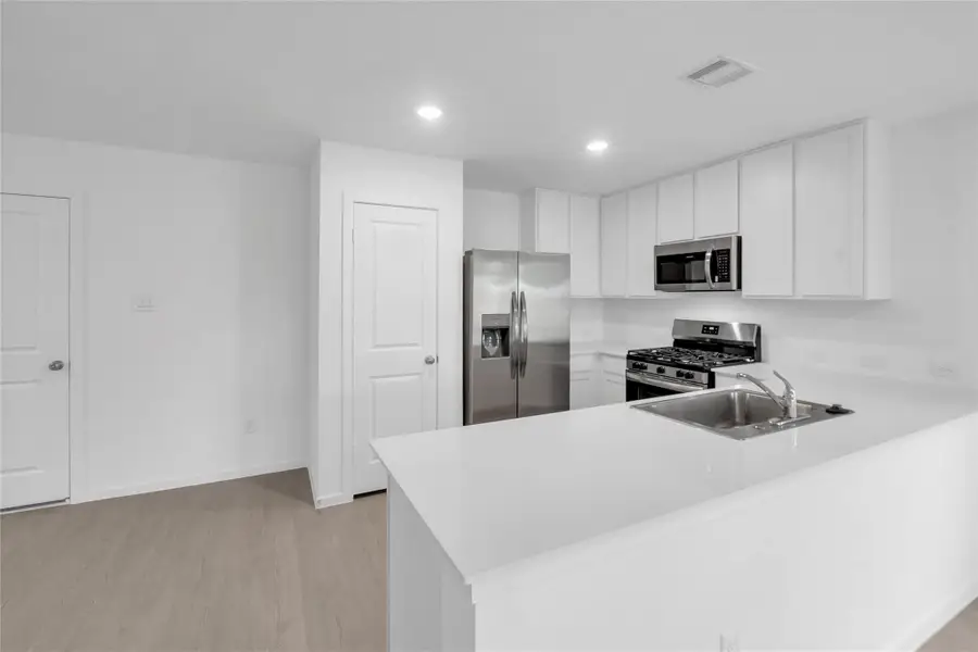 15684 Plum Brook Drive, Conroe, TX 77303 - Image #3