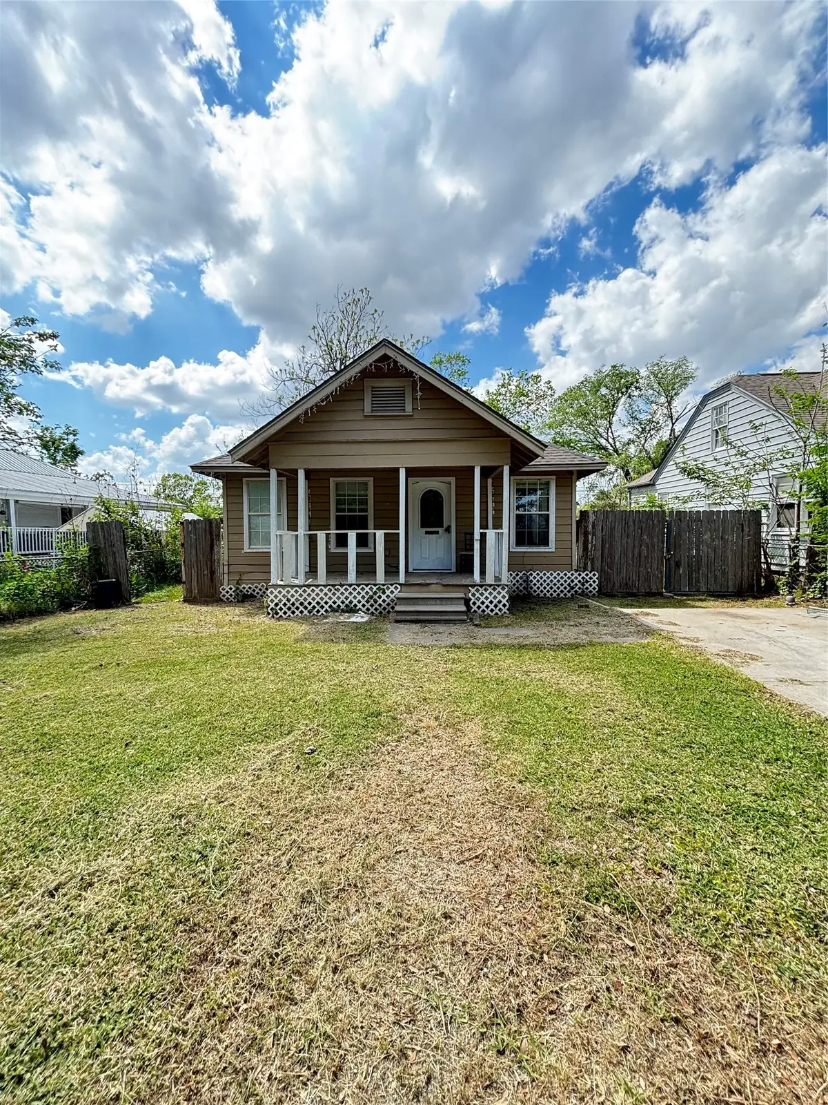512 Wafer Street, Pasadena, TX 77506 - #1
