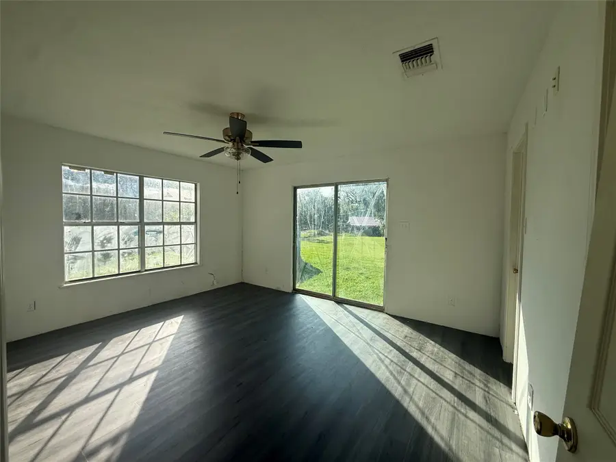 292 Manila Drive, Angleton, TX 77515 - #2