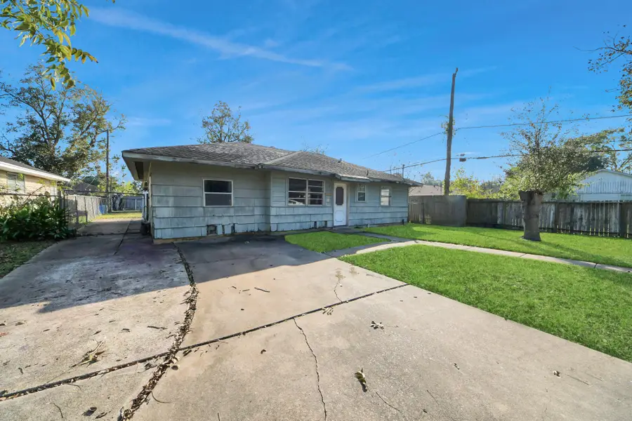 14023 Rosecrest Drive, Houston, TX 77045 - Image #2