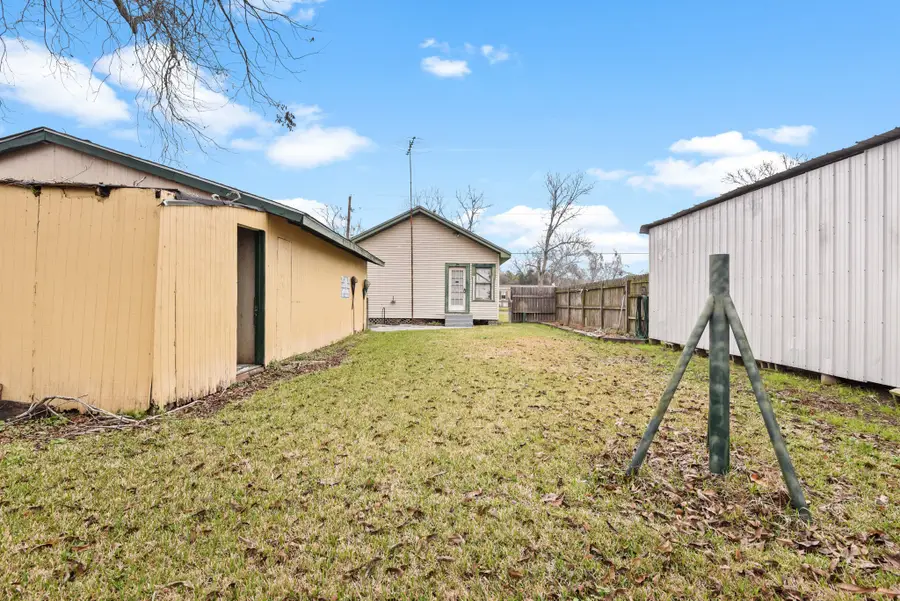 306 S Winfree Street, Dayton, TX 77535 - #2