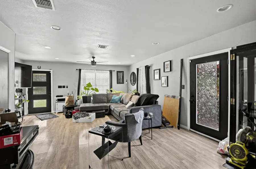843 Lee Hall, San Antonio, TX 78212 - #3