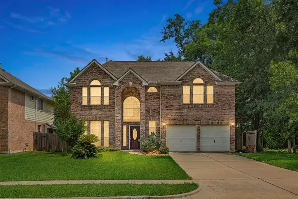 16334 Mellow Oaks Lane, Sugar Land, TX 77498