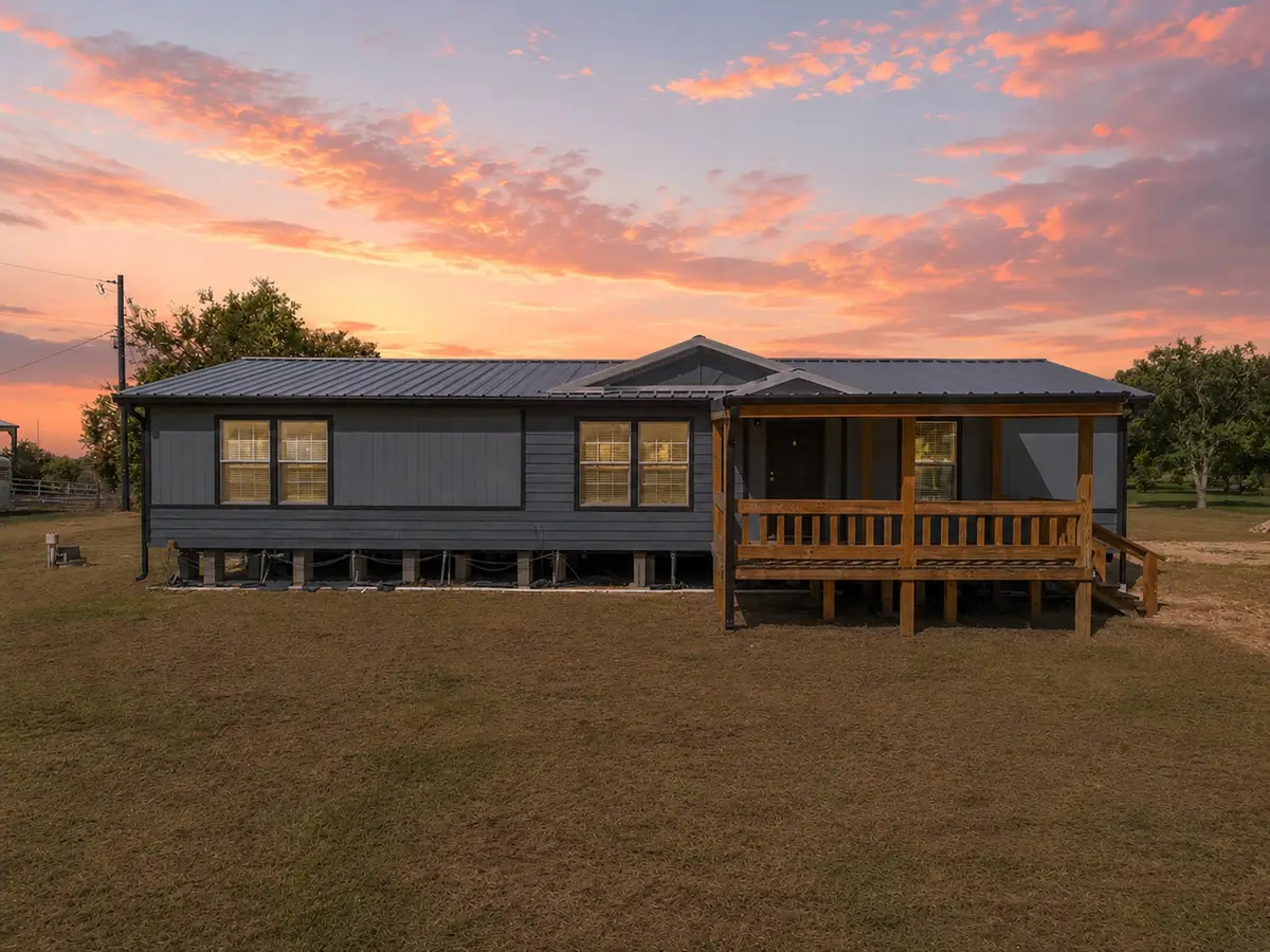 882 County Road 404, Bay City, TX 77414 - #1