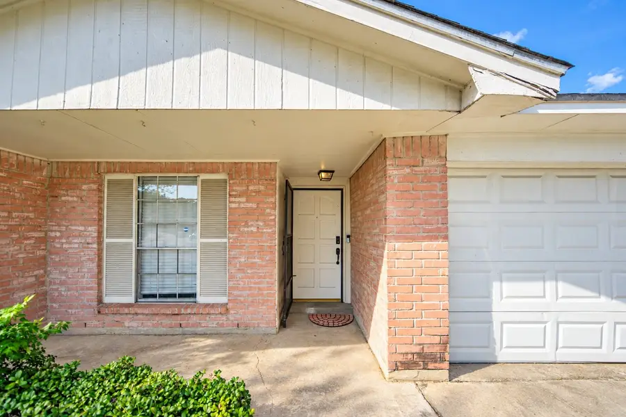 10550 Towneview Drive, Sugar Land, TX 77498 - #2