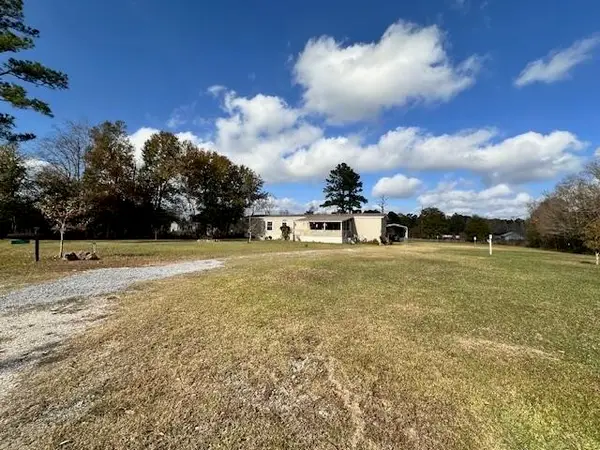 290 County Road 642, Buna, TX 77612