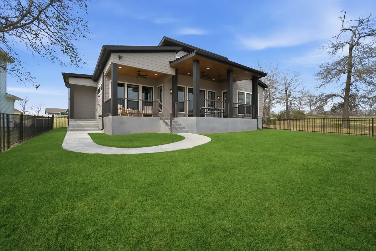255 Peninsula Drive, Livingston, TX 77351 - #1