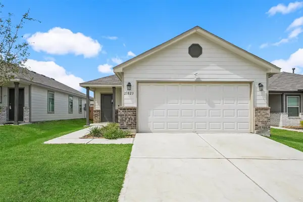 21823 Willow River Canyon Lane, Waller, TX 77484
