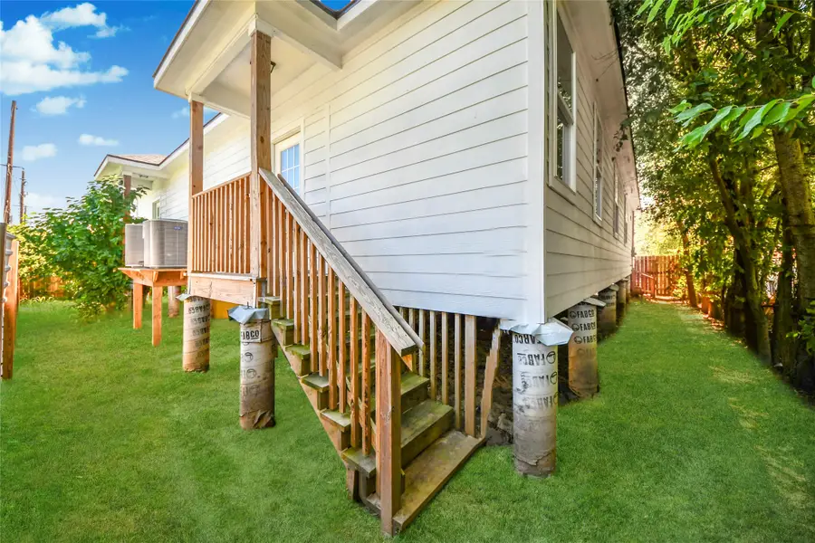 4615 Collingsworth Street #AB, Houston, TX 77026 - #3