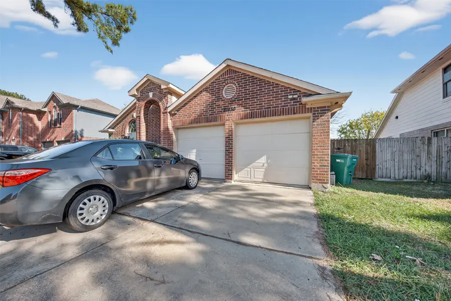 21430 Meadowhill Drive, Spring, TX 77388 - Image #2