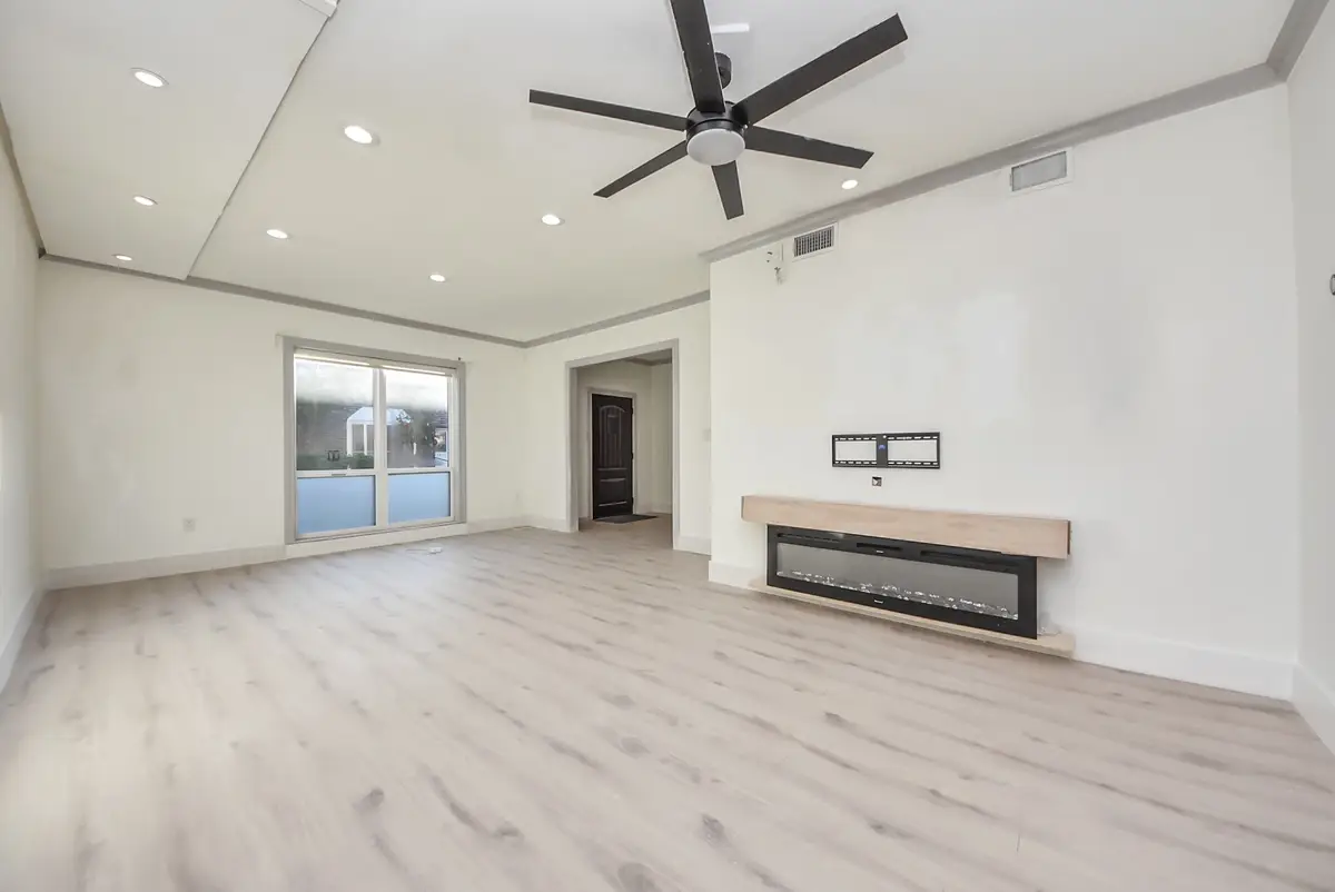 840 Threadneedle St #209, Houston, TX 77079 - Image #1