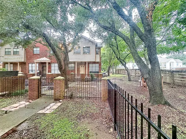 1103 Dulles Avenue #504, Stafford, TX 77477