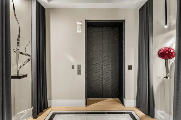 1409 Post Oak Boulevard #2301, Houston, TX 77056