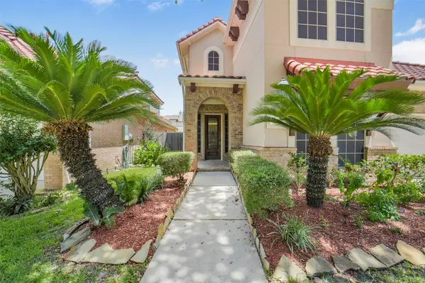 82 Cherry Hills Drive, Jersey Village, TX 77064