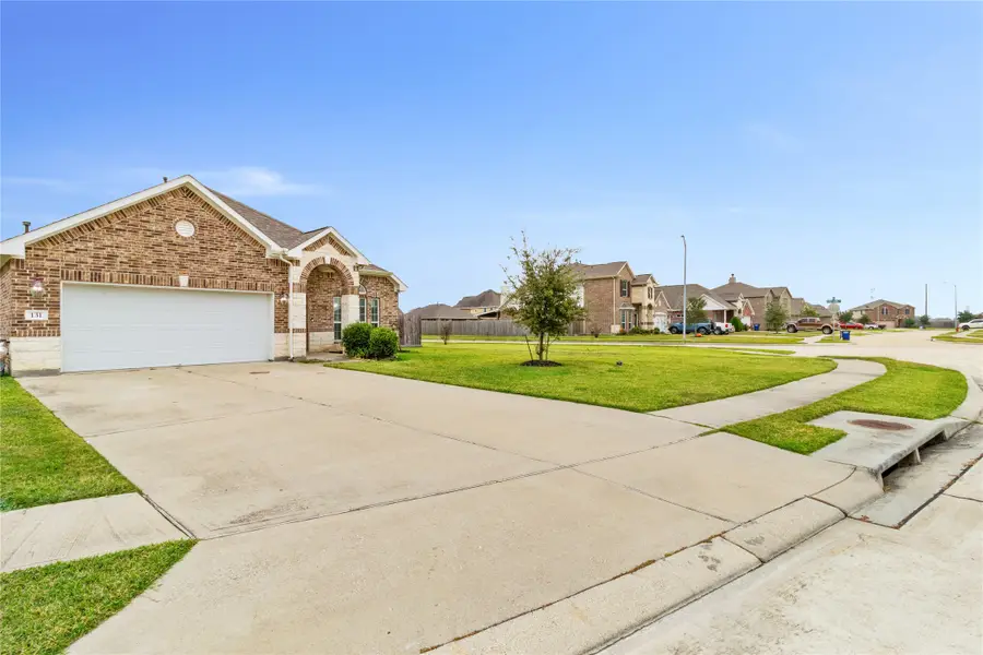 131 San Jacinto Drive, Baytown, TX 77523 - Image #3