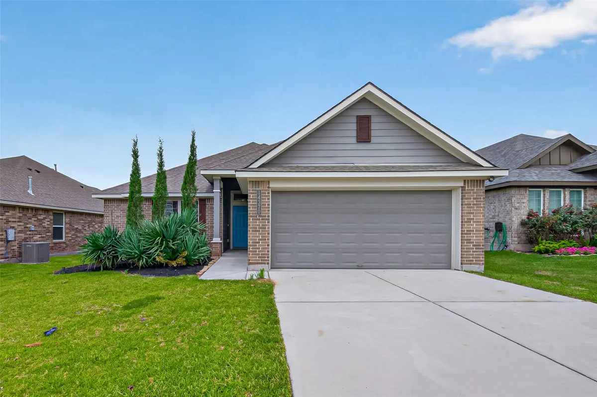 14370 S Summerchase Circle, Willis, TX 77318 - #1