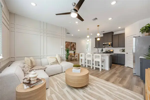 965 Mansfield Street, Houston, TX 77091