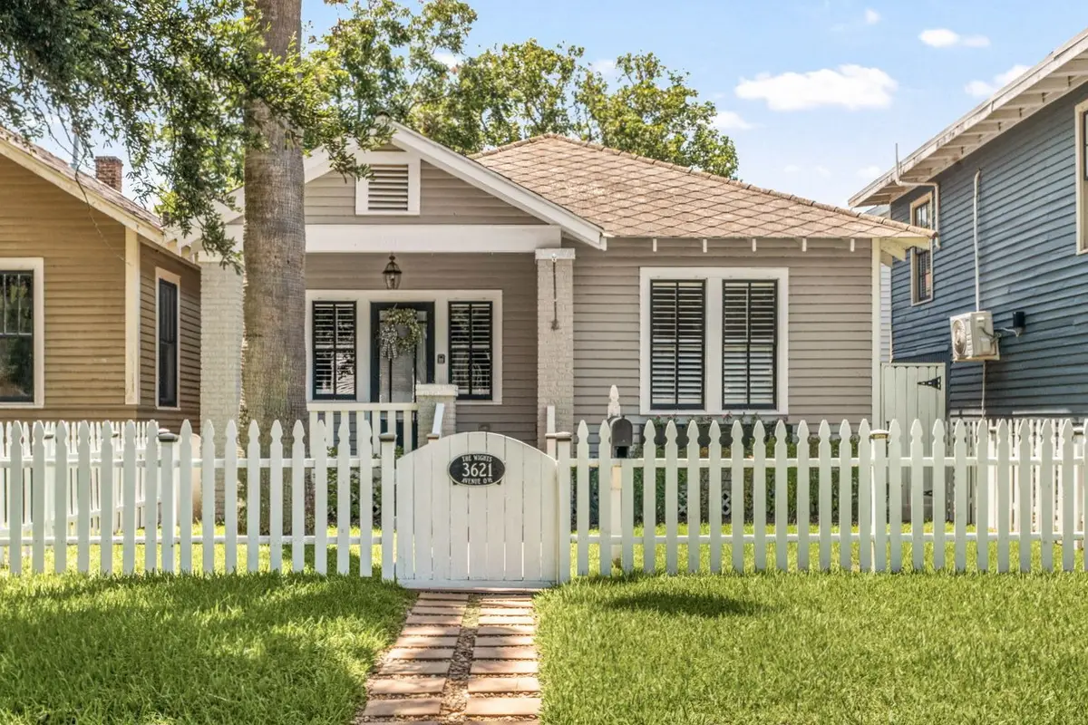 3621 Avenue O 1/2, Galveston, TX 77550 - #1