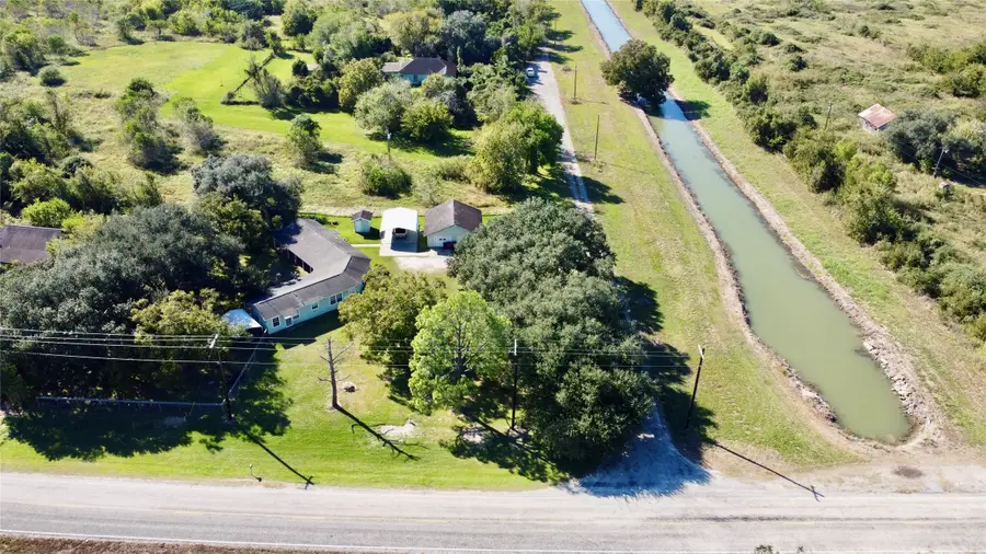 35 Private Road 815, Tidehaven, TX 77414 - #3