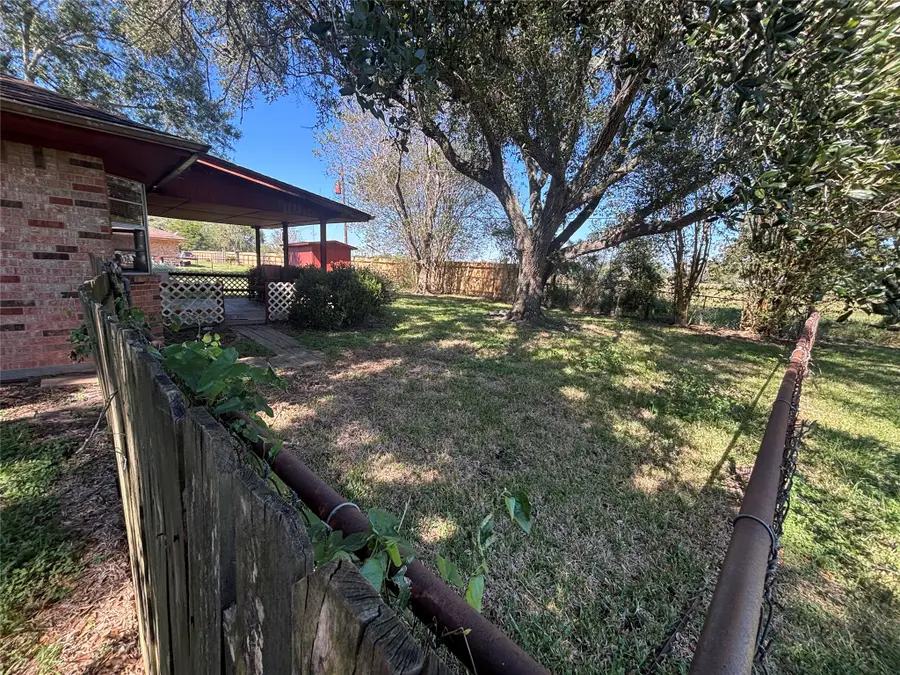 512 Francis Street, West Columbia, TX 77486 - #3