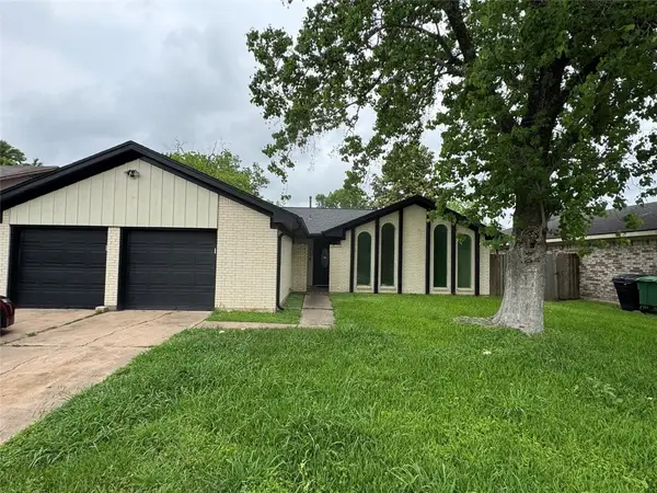 9743 Santa Monica Boulevard, Houston, TX 77089