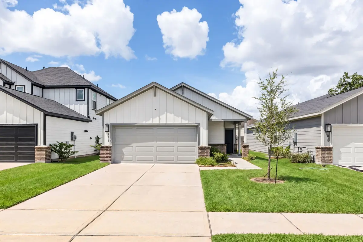 1902 Whispering River Drive, Missouri City, TX 77489 - #1