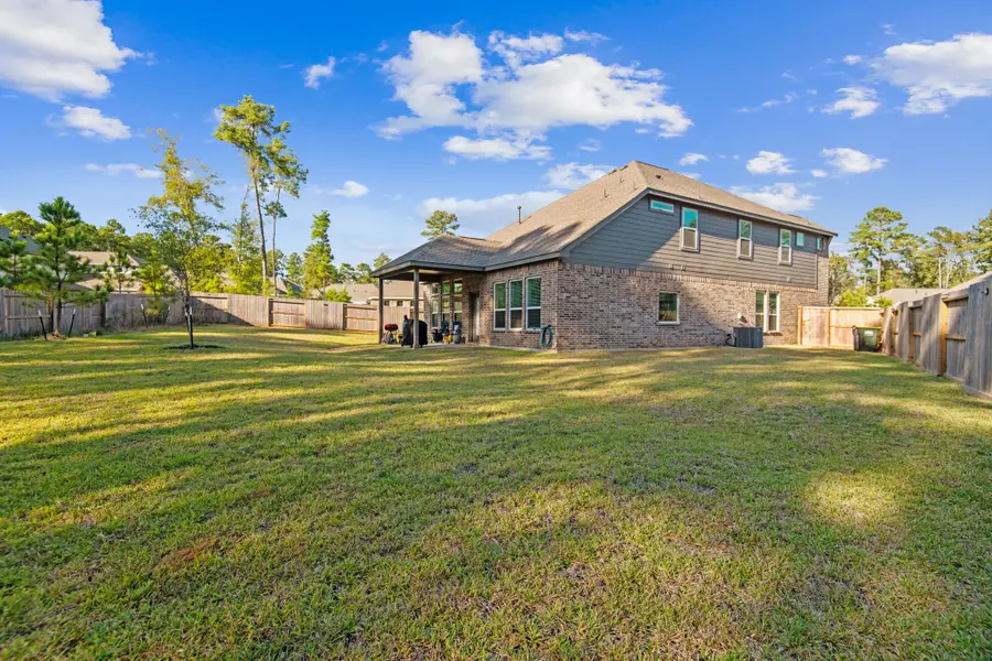 107 Violet Carson Court, Conroe, TX 77318 - Image #2