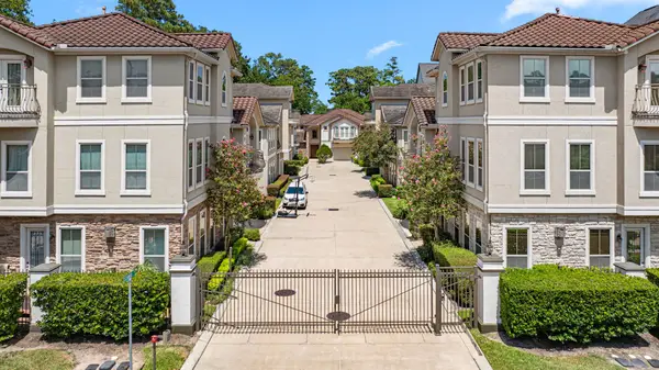 5 Schwab Lane, Houston, TX 77055