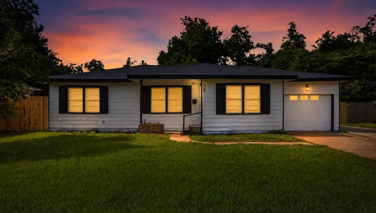 310 Nasturtium Street, Lake Jackson, TX 77566 - #1