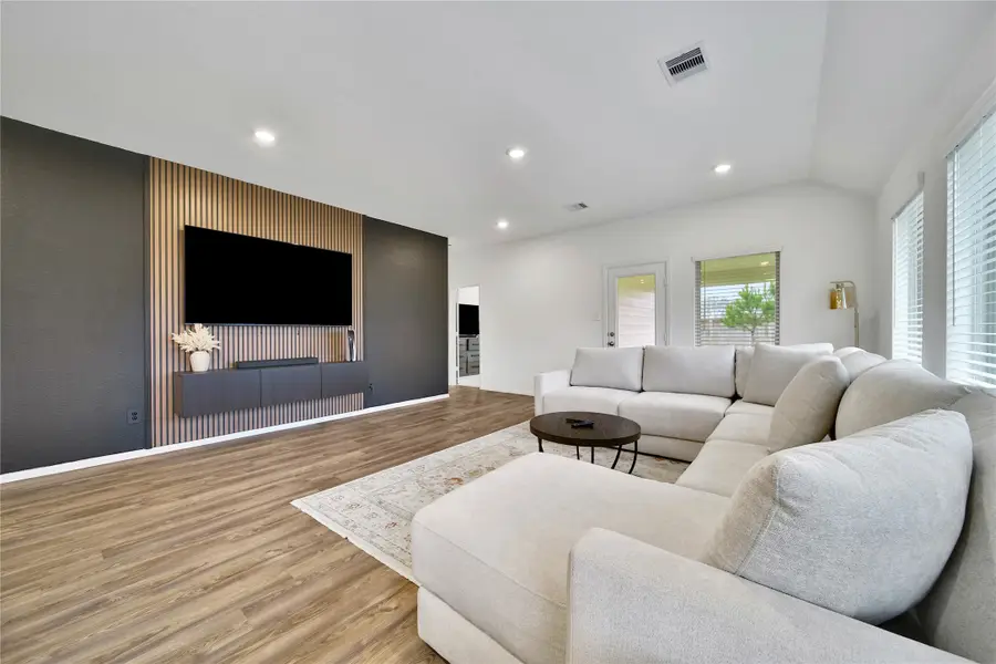 1386 Antigua Drive, Conroe, TX 77301 - Image #3