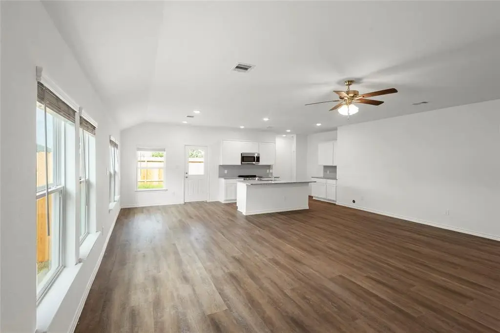 511 Oak Chase Avenue, Dayton, TX 77535 - #1