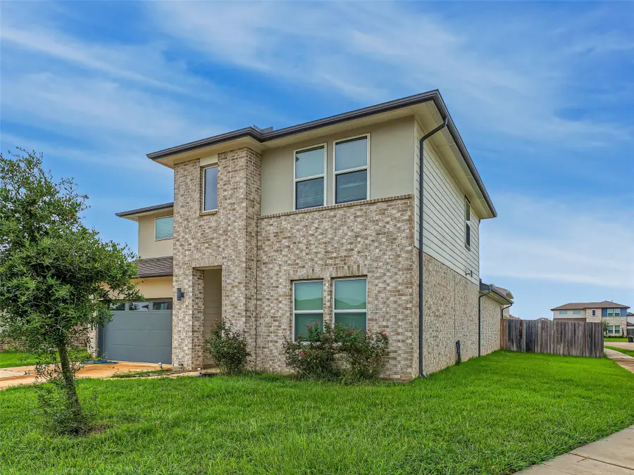 8043 Milam Lane, Rosharon, TX 77583 - #2