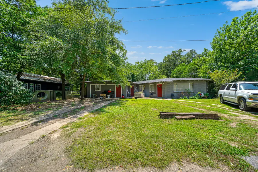 1415 20 1/2 Street, Huntsville, TX 77340 - #2
