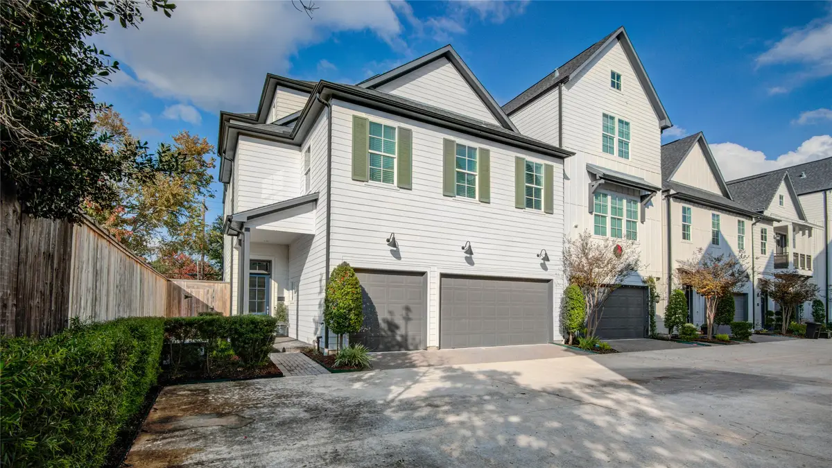 3426 Timbergrove Heights Street, Houston, TX 77008 - Image #1